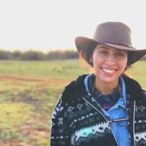 Meet your Posher, Angie